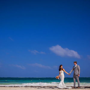 bride and groom photo sessions riviera maya beach