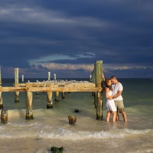 engagement photo studio cancun