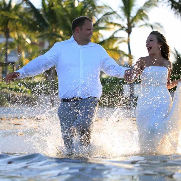 trash the dress in riviera maya beach wedding photography