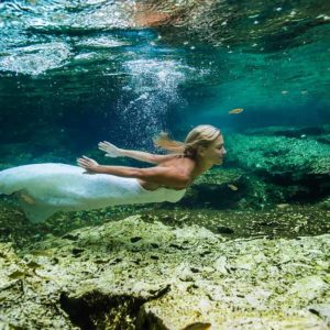 underwater trash the dress session in cenotes