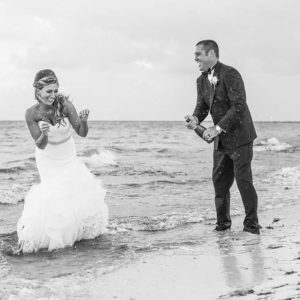 wedding photography trash the dress in punta cana beach